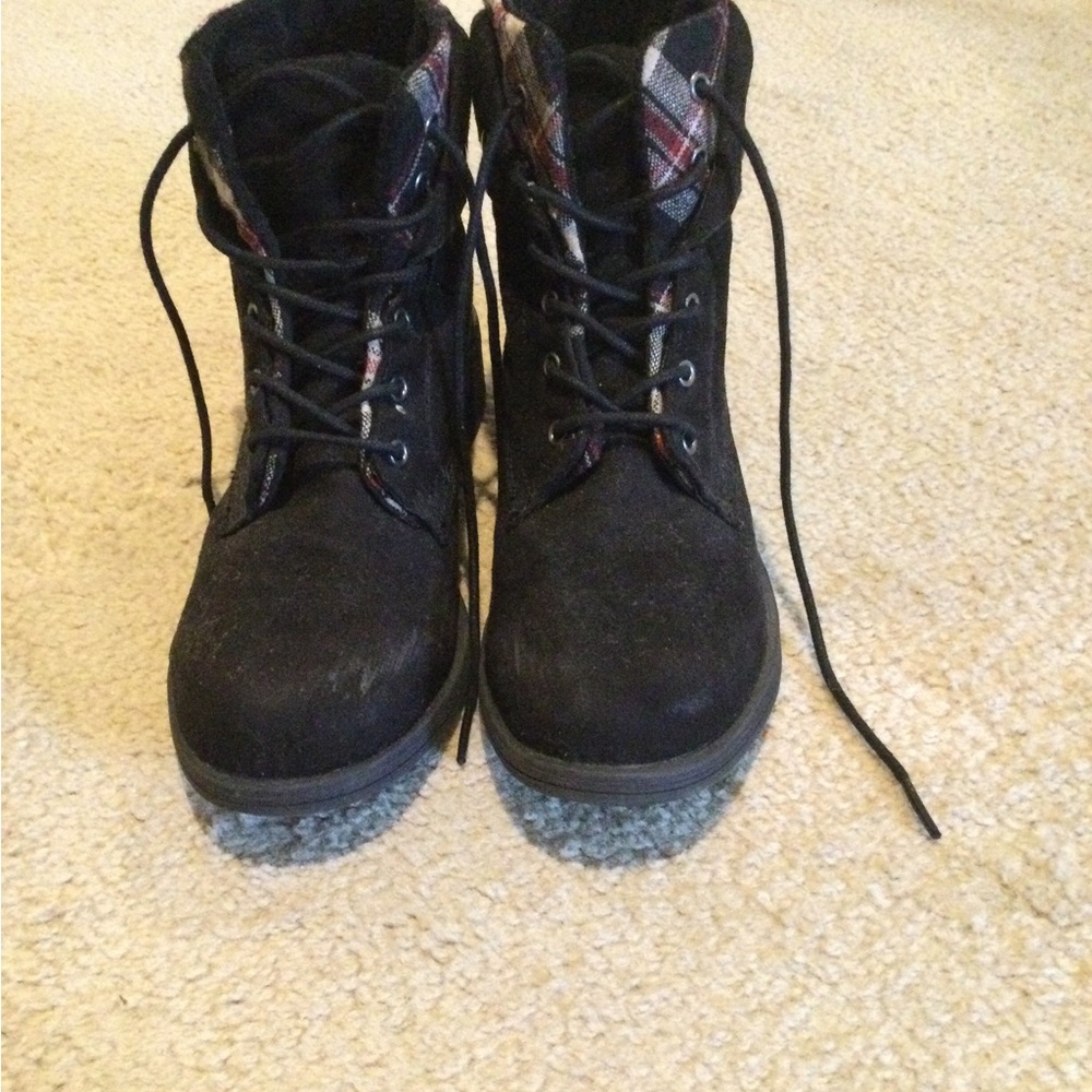Black Lace-Up Boots with Plaid Detail